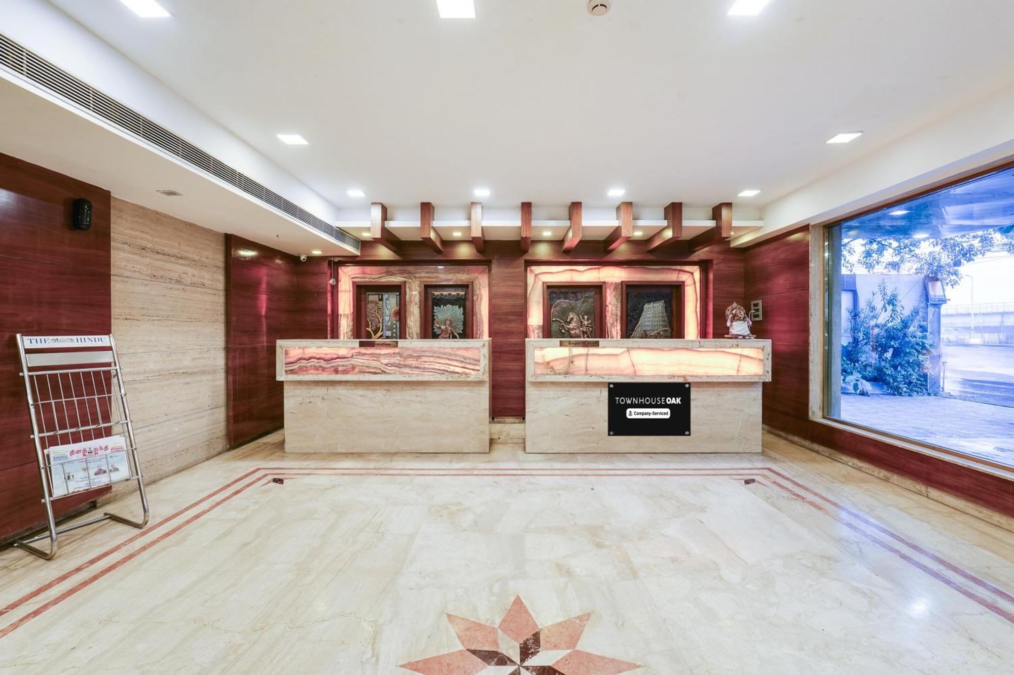Super Townhouse Oak Alandur Near Chennai Airport Formerly Vijay Park Buitenkant foto